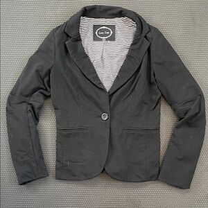 Love Tree Sz S Women's Classic Black Blazer